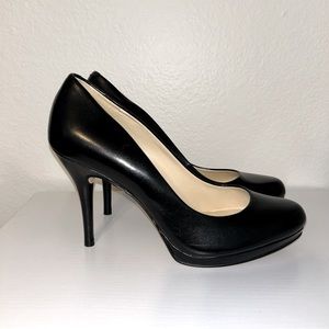 Nine West NWKRISTAL leather pumps.